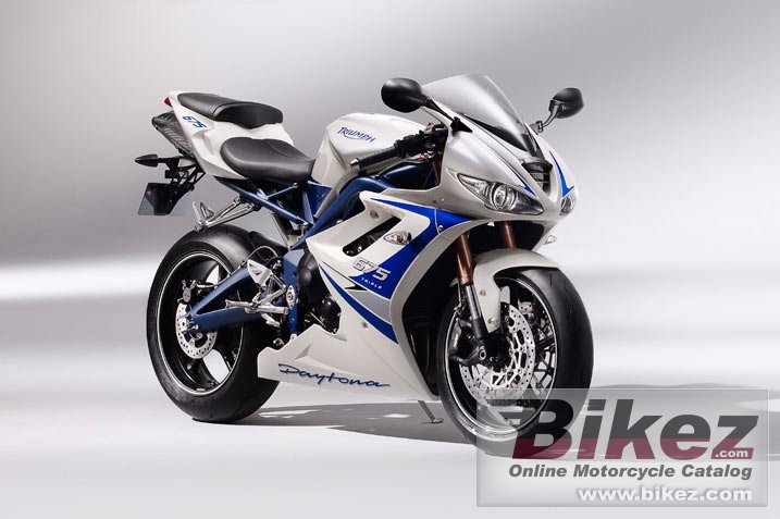 Big Triumph daytona 675 se picture and wallpaper from Bikez.com